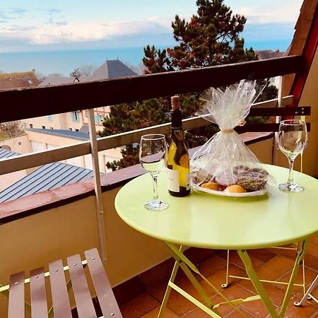 Trouville-Apt Renove-Balcon Magnifique Vue Mer Kültér fotó