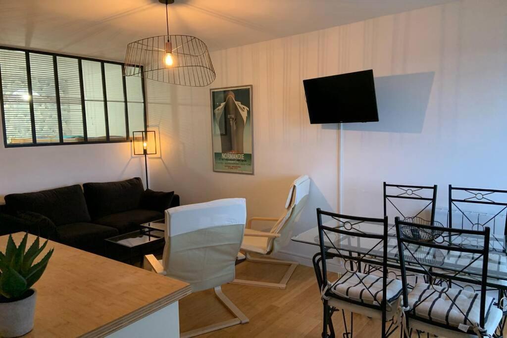 Trouville-Apt Renove-Balcon Magnifique Vue Mer Kültér fotó