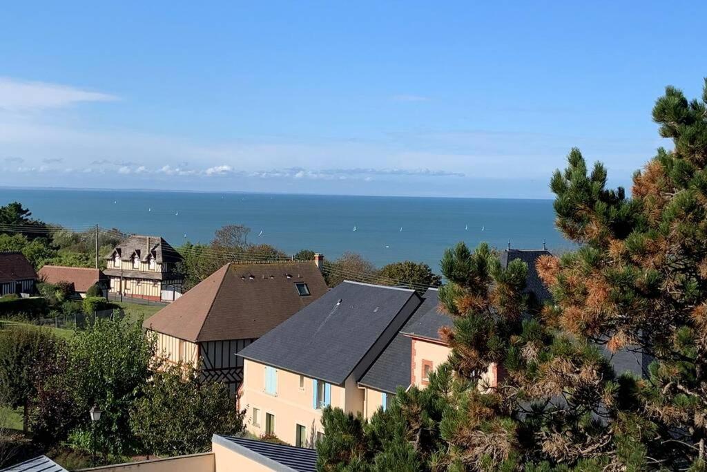 Trouville-Apt Renove-Balcon Magnifique Vue Mer Kültér fotó