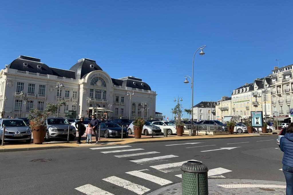 Trouville-Apt Renove-Balcon Magnifique Vue Mer Kültér fotó