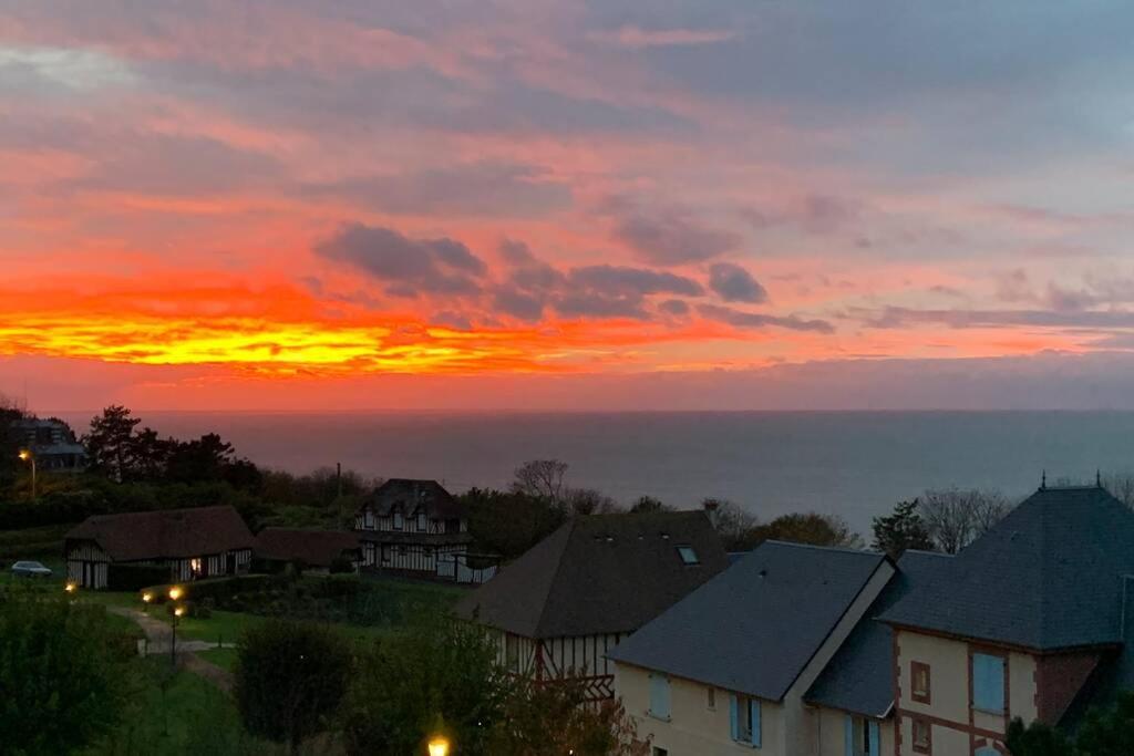 Trouville-Apt Renove-Balcon Magnifique Vue Mer Kültér fotó